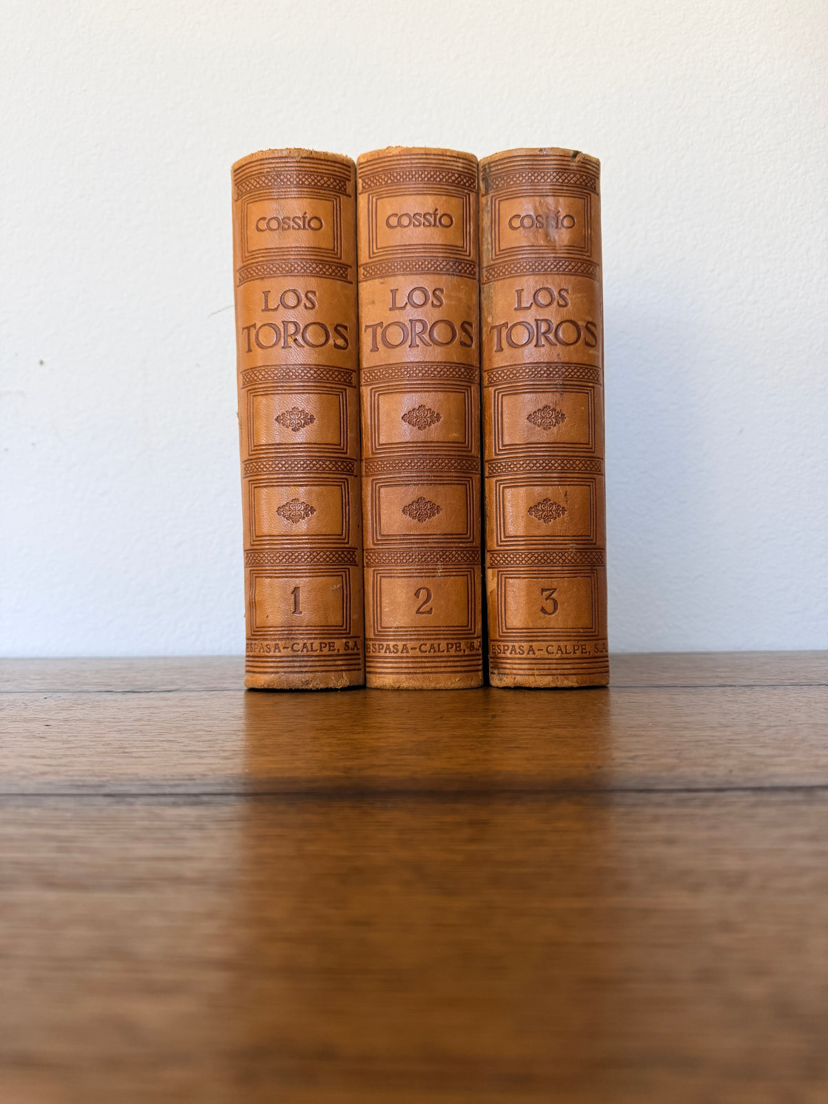 Los Toros - Tratado Técnico e Histórico by Jose Maria De Cassio