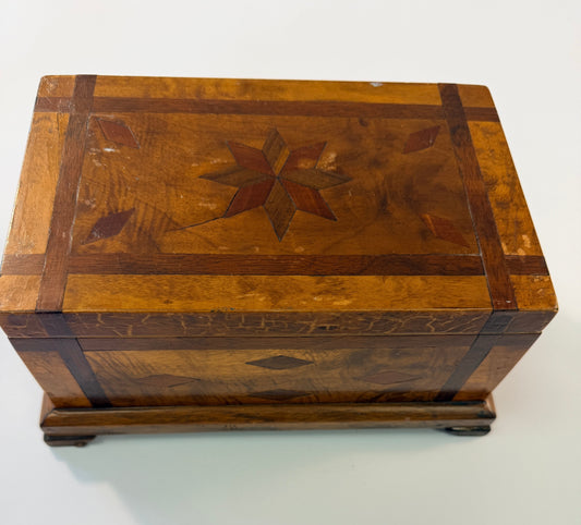 Georgian Tea Caddy with Geometric Star