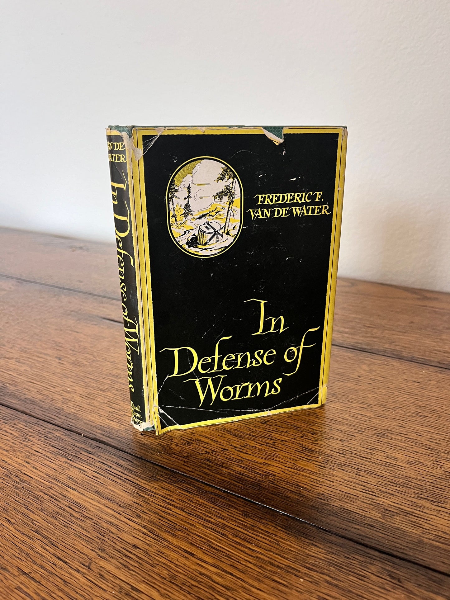 In Defense of Worms by Frederic F. Van De Water
