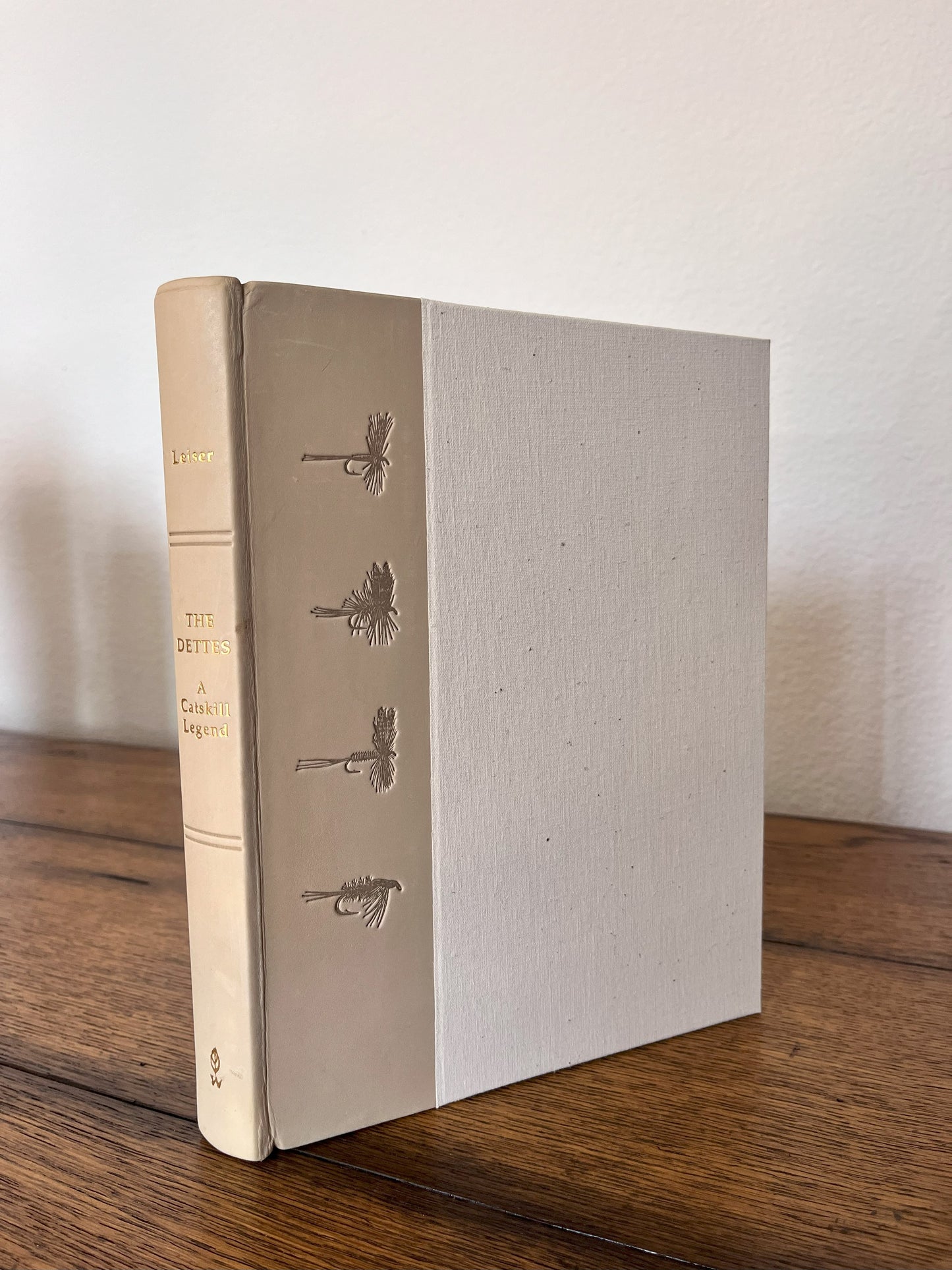 The Dettes - A Catskill Legend by Eric Leiser SIGNED by The Dettes