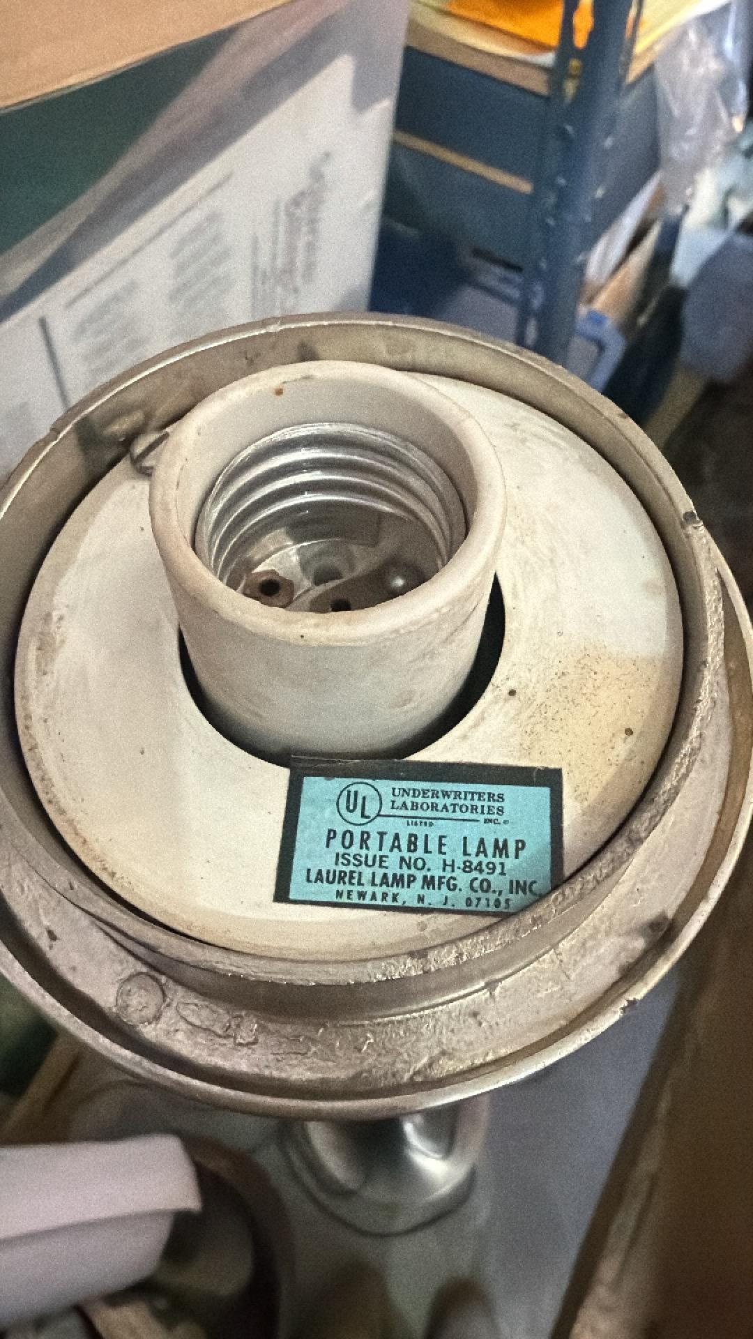 Laurel Lamp - Chrome