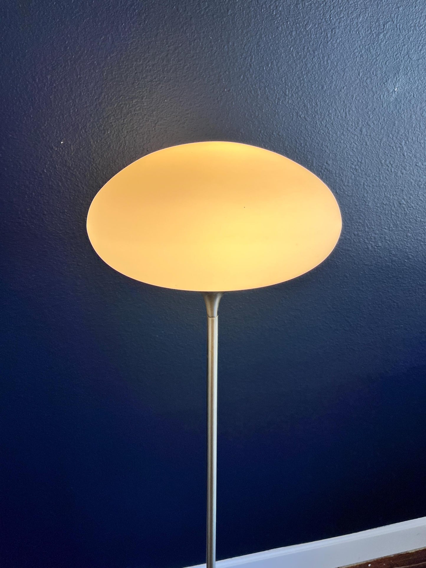 Laurel Lamp - Chrome