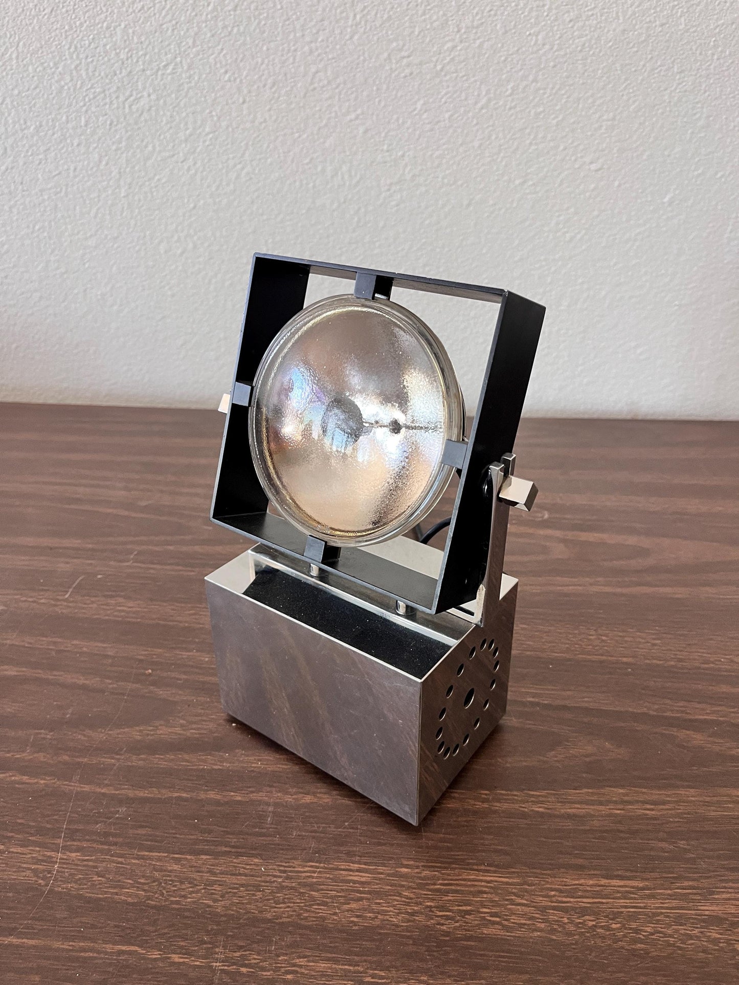 Arredoluce Lamp in Working Condition
